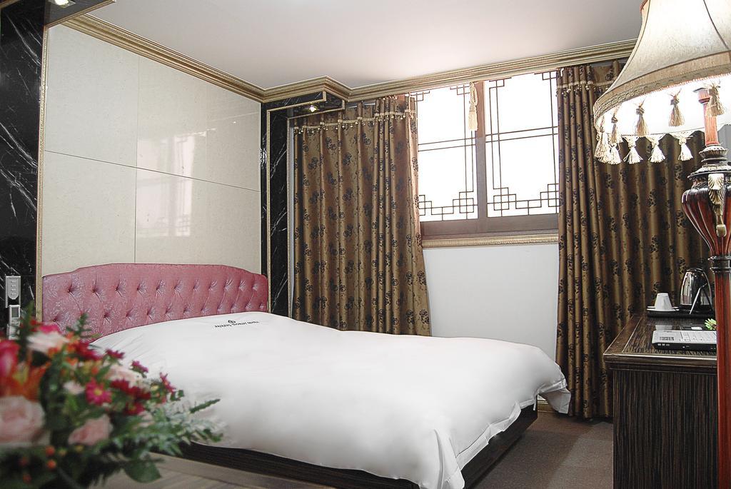 Arirang Tourist Hotel Changwon Zimmer foto